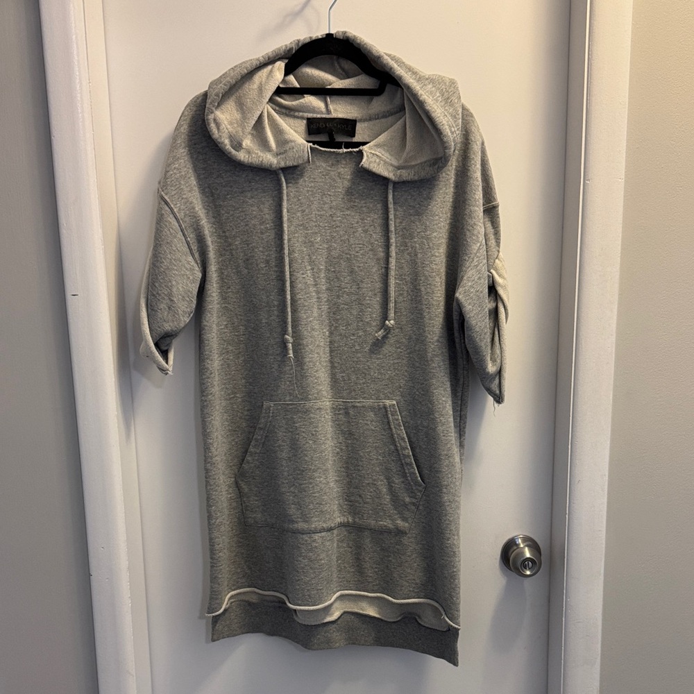 KENDALL & KYLIE - Gray Hooded Dresd